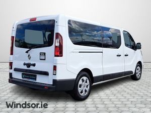 Renault Trafic TRAFIC RED - COMBI FWD E6 - L2 AUTO - Image 3
