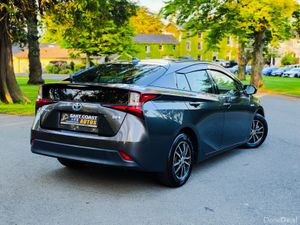 2019 Toyota Prius 1.8 Petrol Hybrid Automatic - Image 3