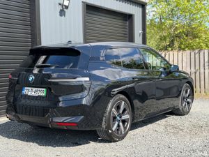231 Bmw IX 40 M-Sport - Image 4