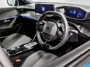 Peugeot 2008 E-GT 54kWh 155HP - Image 2