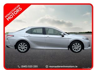 Toyota Camry HYBRID SOL 4DR AUTO - Image 3