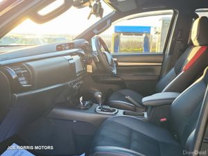 Toyota Hilux Z GR SPORT 2.4L DIESEL DOUBLE CAB AUT - Image 3