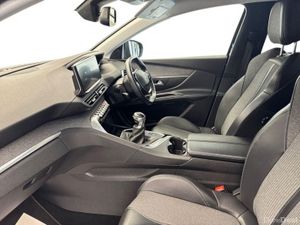 Peugeot 5008 1.5HDI ALLURE *JUST IN* €115 PER WEEK - Image 3