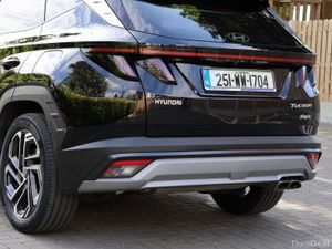 Hyundai Tucson Tucson FL 2WD Platinum Auto PHEV - Image 4