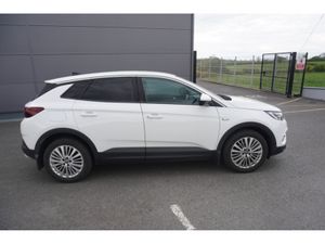 Opel Grandland X SRI 1.2I 130PS 4DR - Image 3