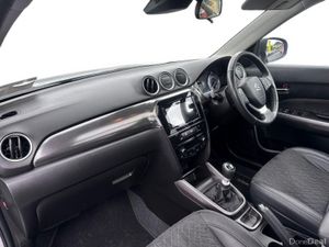 Suzuki Vitara 1.4 Hybrid SZ4 MT - Image 4