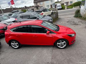 Ford Focus very low mileage - Image 4