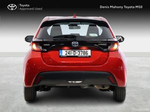 Toyota Yaris Luna Hybrid - Image 4
