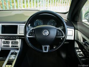 2013 Jaguar XF 2.2D Sport *High SPEC* AUTOMATIC - Image 2