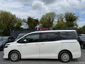 161 Toyota Voxy Hybrid 7 Seater - Image 4