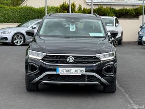 231 VW T-ROC 1.5 PETROL AUTOMATIC - Image 4
