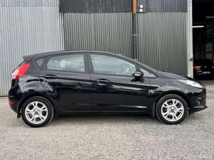 Ford Fiesta 2015 1.2 petrol zetc model low mileage - Image 3