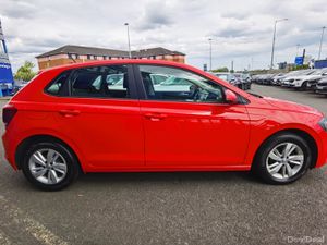 VOLKSWAGEN POLO 1.0 TRENDLINE PETROL - Image 4