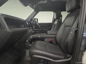 Land Rover Defender Diesel Estate X-Dynamic S - Image 4