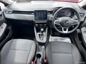 2023 RENAULT CLIO 1.3 PETROL AUTO Equilibre - Image 2