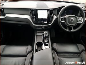 Volvo XC60 T6 350hp AWD Plus Black Edition - Image 2