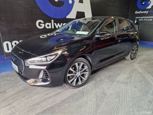 Hyundai i30 1.6 CRDI ** SAT NAV, REVERSING CAMERA* - Image 4