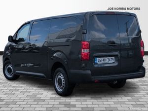 Peugeot Expert Professional Plus L2 1.5 BlueHDi 12 - Image 4