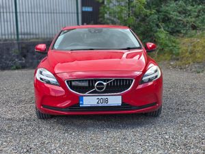 2018 Volvo V40 Kinetic Automatic - Image 4