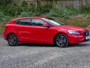2018 Volvo V40 Kinetic Automatic - Image 3