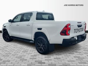 Toyota Hilux 2.4 Diesel Double Cab 4WD Z GR Sport - Image 4