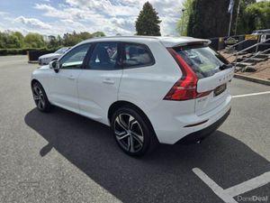 Volvo XC60 Momentum - Image 3
