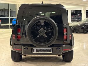 Land Rover Defender P300e X-DYNAMIC HSE=HUGE SPEC/ - Image 4