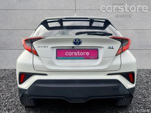Toyota C-HR 1.8 Hybrid - Image 4