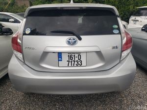 Toyota Aqua 2016 - Image 2