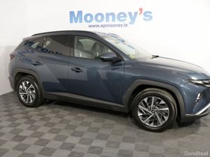 Hyundai Tucson EXECUTIVE 1.6L DIESEL SUV - Image 3