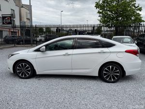 2016 (161) Hyundai i40 1.7 Executive - Image 4