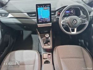 Renault Captur TCe 90 Techno - Image 2
