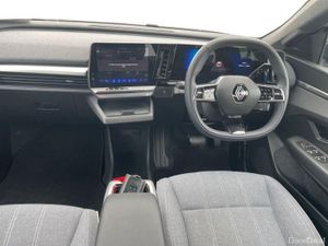 Renault Scenic E-Tech 60kWh 170hp evolution - Image 2