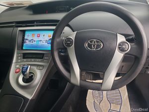 Toyota Prius 2014 - Image 2