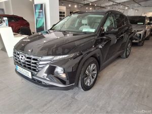 Hyundai Tucson EXECUTIVE HYBRID ** VERY LOW KMS ** - Image 4