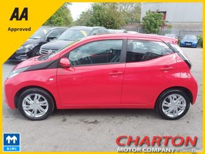 Toyota Aygo 1.0 5DR X-PLAY 4DR - Image 2