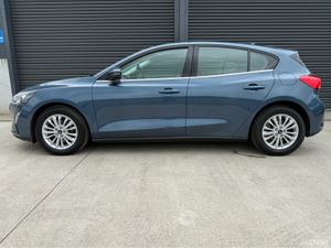 Ford Focus TITANIUM EDITION 1.5 TD 120 4DR - Image 4