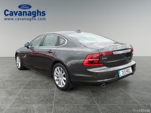 2021 VOLVO S90 D4 MOMENTUM AUTO 4DR - Image 3