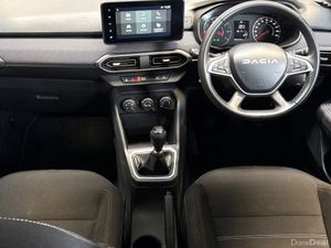 Dacia Sandero Stepway TCe 90 Expression - Image 2