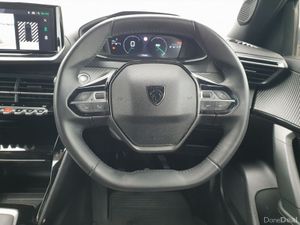 Peugeot 2008 1.2 Puretech 100bhp Allure. - Image 4