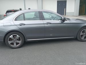 MERCEDES-BENZ E CLASS E220D/2019/2.0 DIESEL/AUTO - Image 4