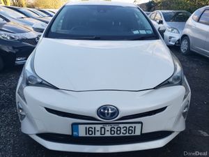 Toyota Prius 2016 - Image 2