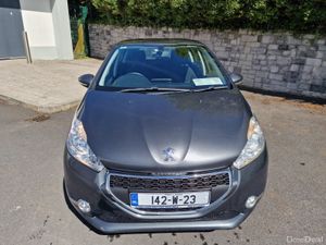 PEUGEOT 208 / 2014 / 1.4 DIESEL / AUTOMATIC - Image 2