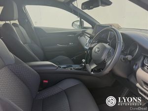 Toyota C-HR 1.8 HYBRID SPORT - Image 3