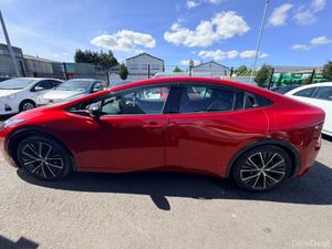 2023 Toyota Prius Z Pack Top Line - Image 2