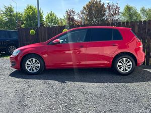 Volkswagen Golf AUTO - LOW KM - Image 4