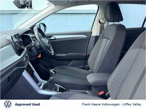 Volkswagen T-Roc LIFE 1.0 TSI 110HP *CARPLAY & AND - Image 4