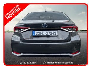 Toyota Corolla LUNA SPORT SALOON 4DR - Image 4