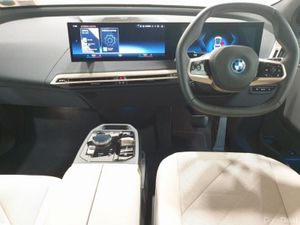 BMW iX xDrive40 M Sport - Image 4