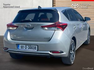 Toyota Auris AURIS HYBRID LUNA SPORT - Image 2